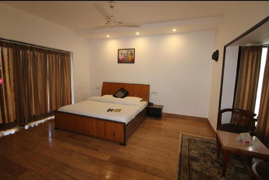 Mist N Meadows Resort Rājgarh エクステリア 写真