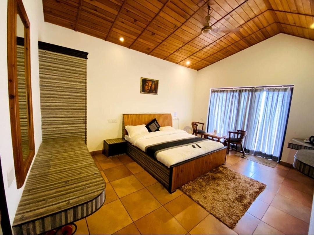 Mist N Meadows Resort Rājgarh エクステリア 写真