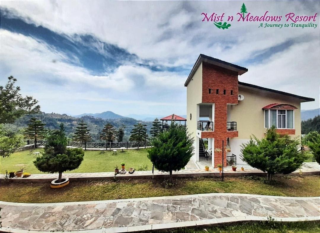 Mist N Meadows Resort Rājgarh エクステリア 写真