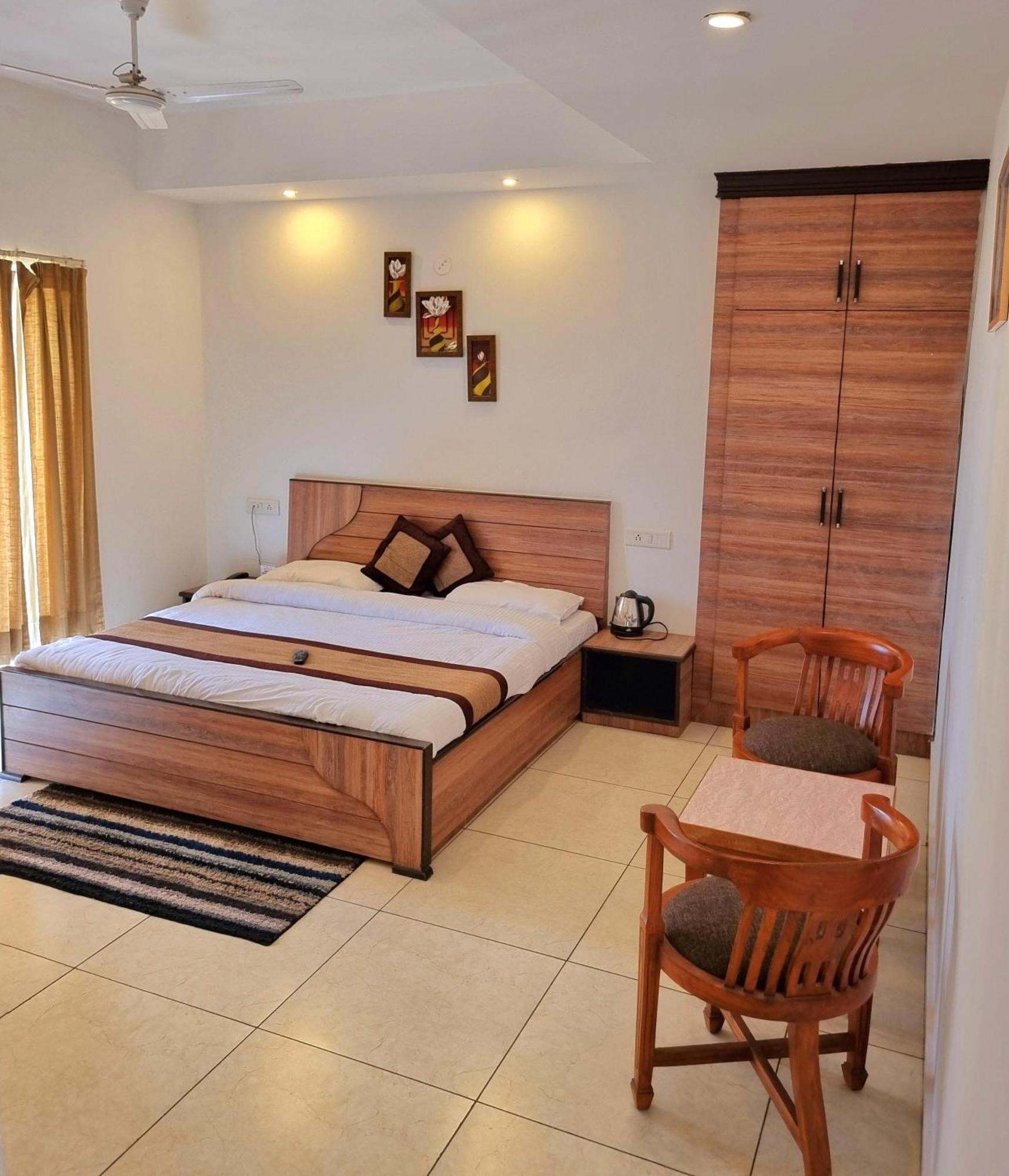 Mist N Meadows Resort Rājgarh エクステリア 写真
