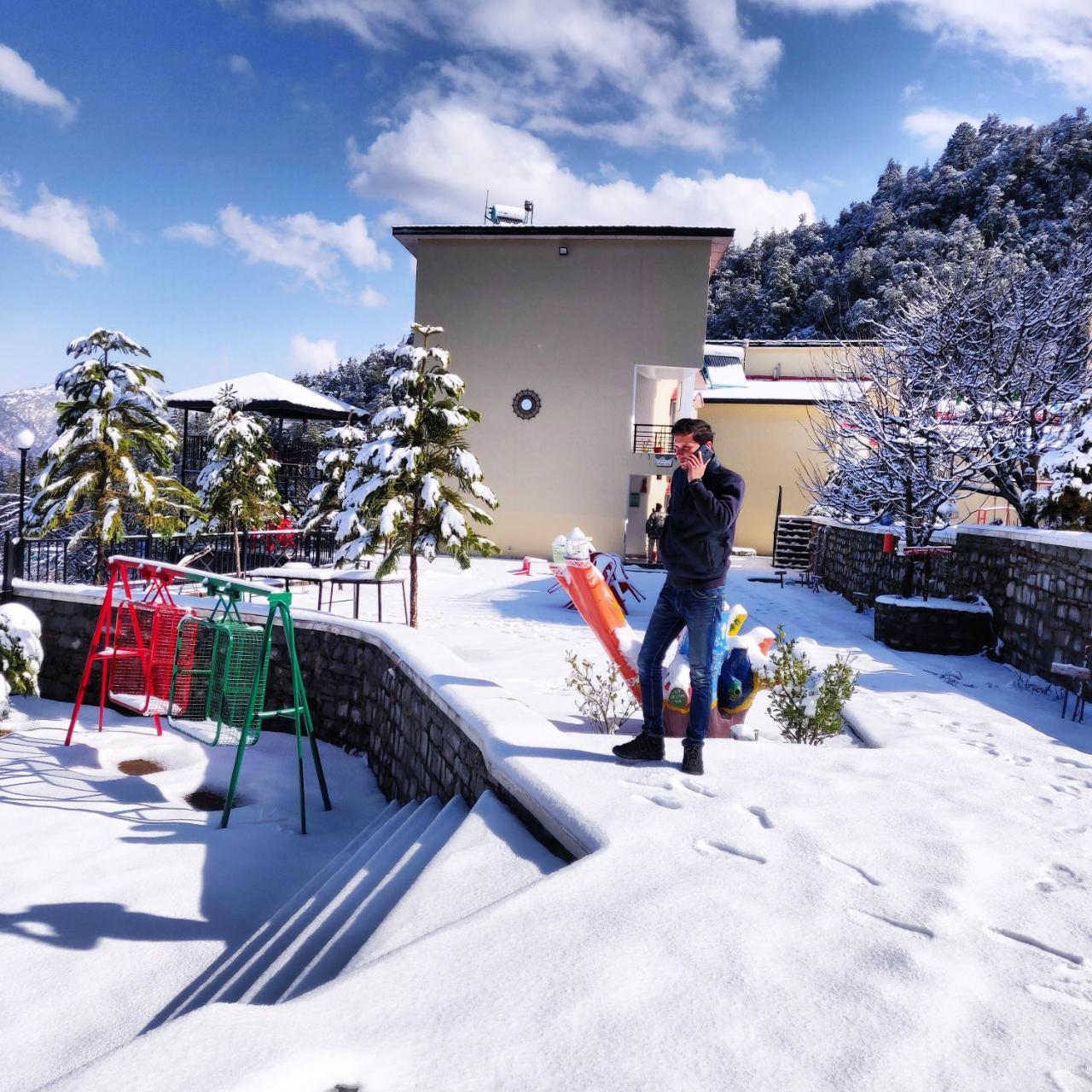 Mist N Meadows Resort Rājgarh エクステリア 写真