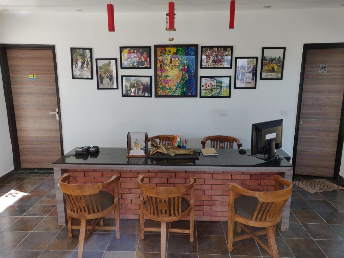 Mist N Meadows Resort Rājgarh エクステリア 写真